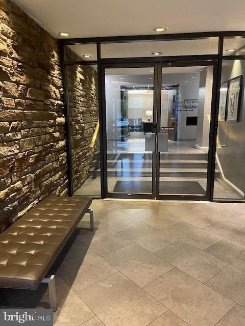 1 E University Pkwy - Photo 3 of 20