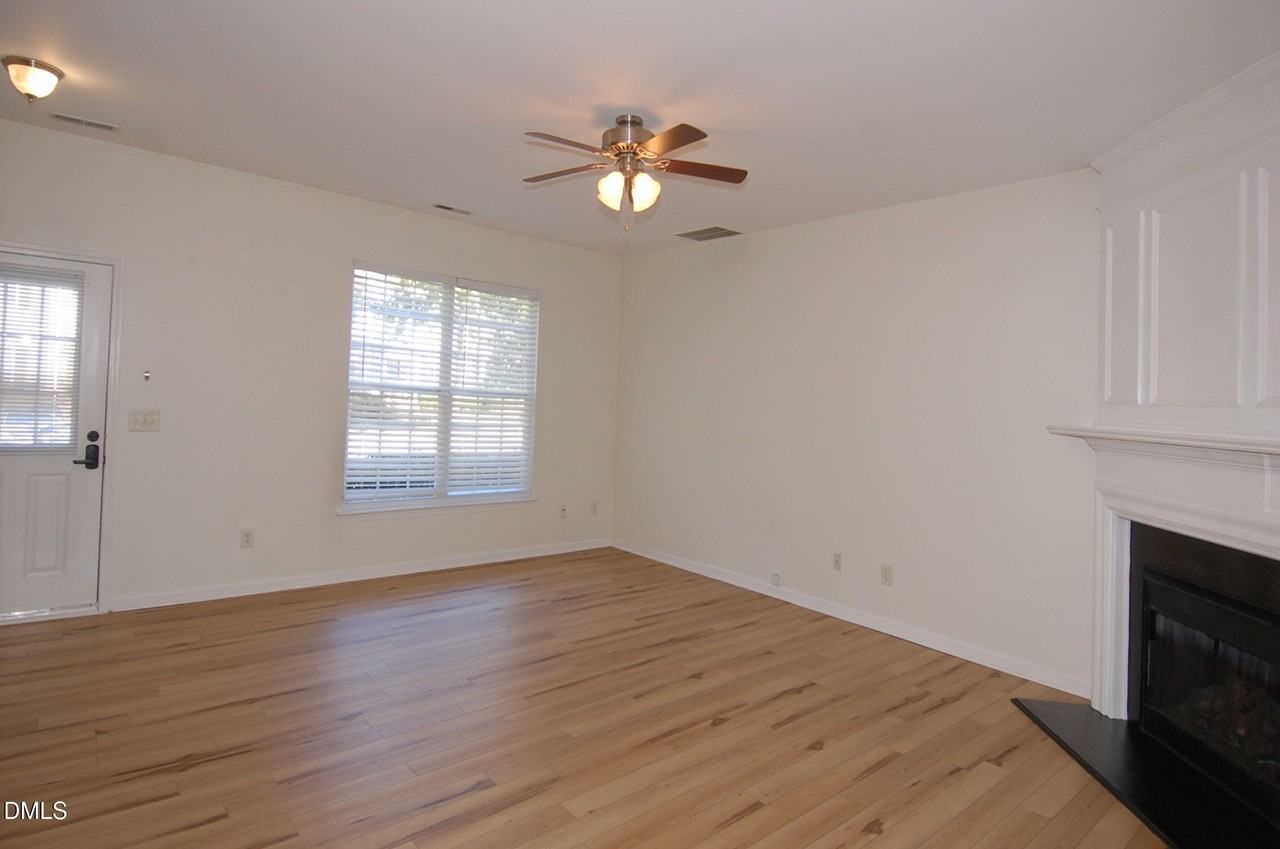4421 Vienna Crest Dr - Photo 6 of 16