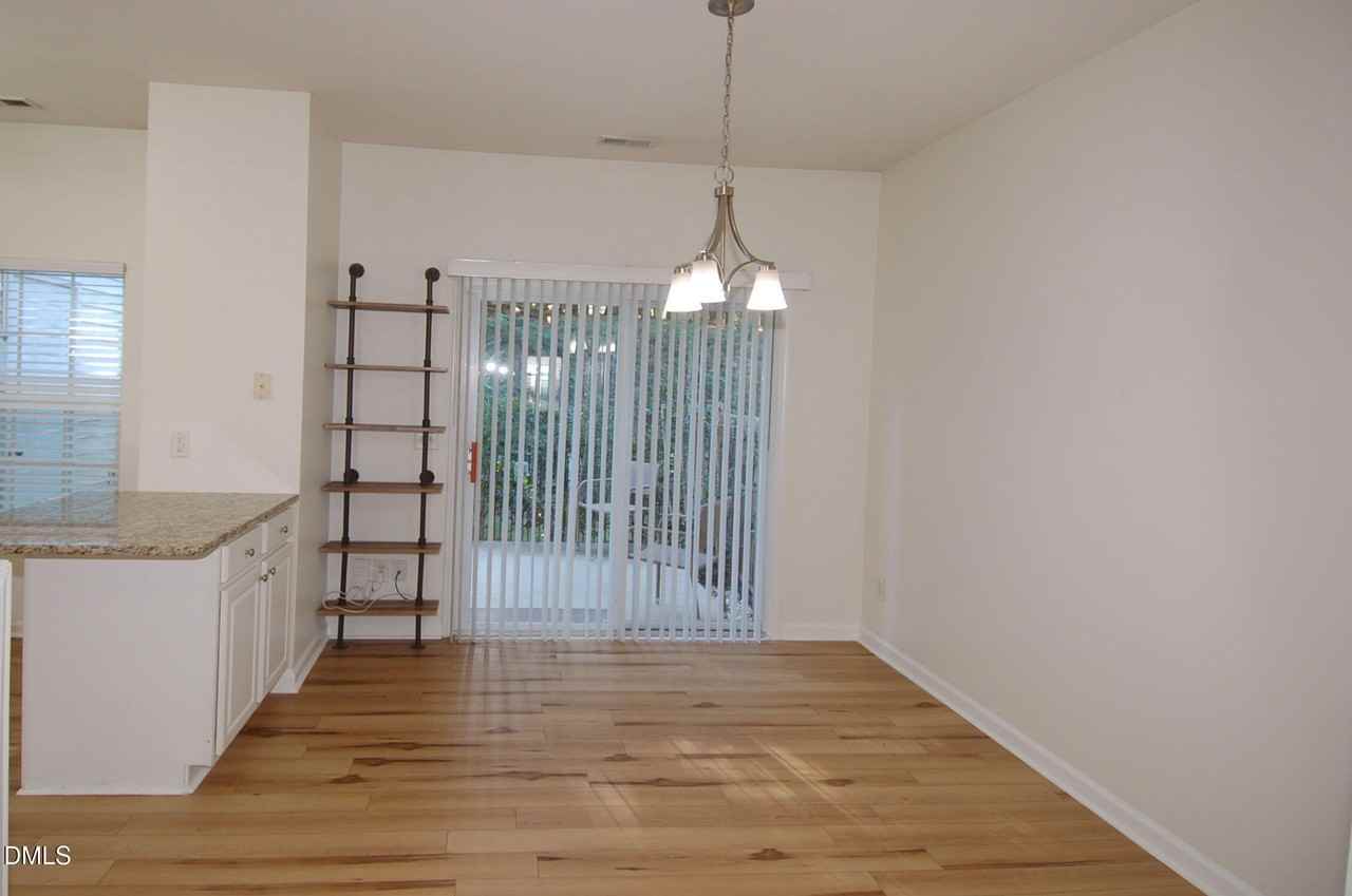 4421 Vienna Crest Dr - Photo 7 of 16