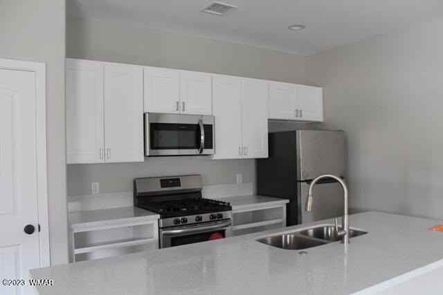 5412 Lake Dr - Photo 3 of 10