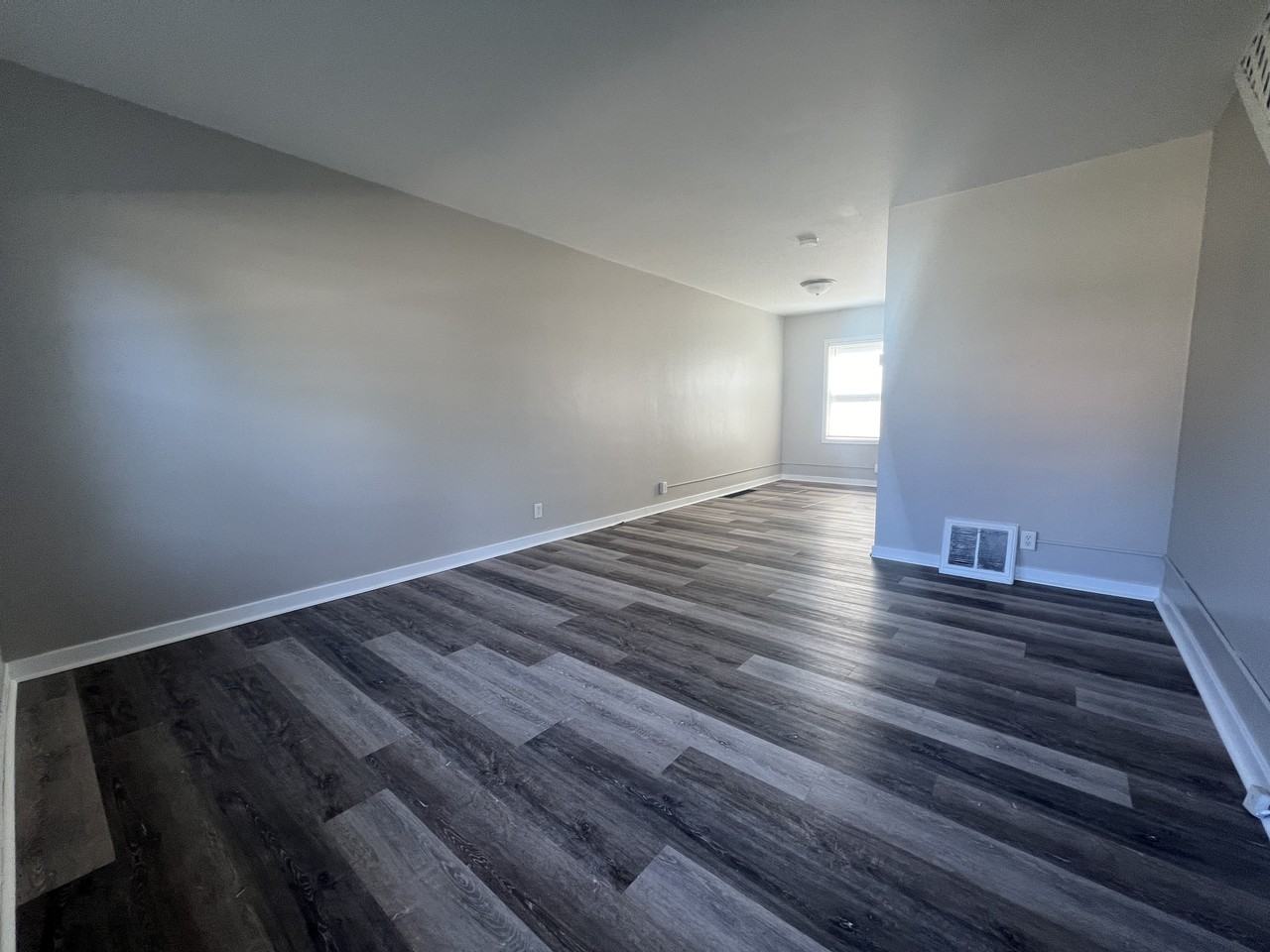 118 Locust Street - Photo 5 of 19