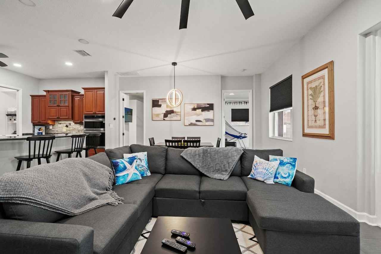 5685 109th Ave N #1638040P - Photo 4 of 50