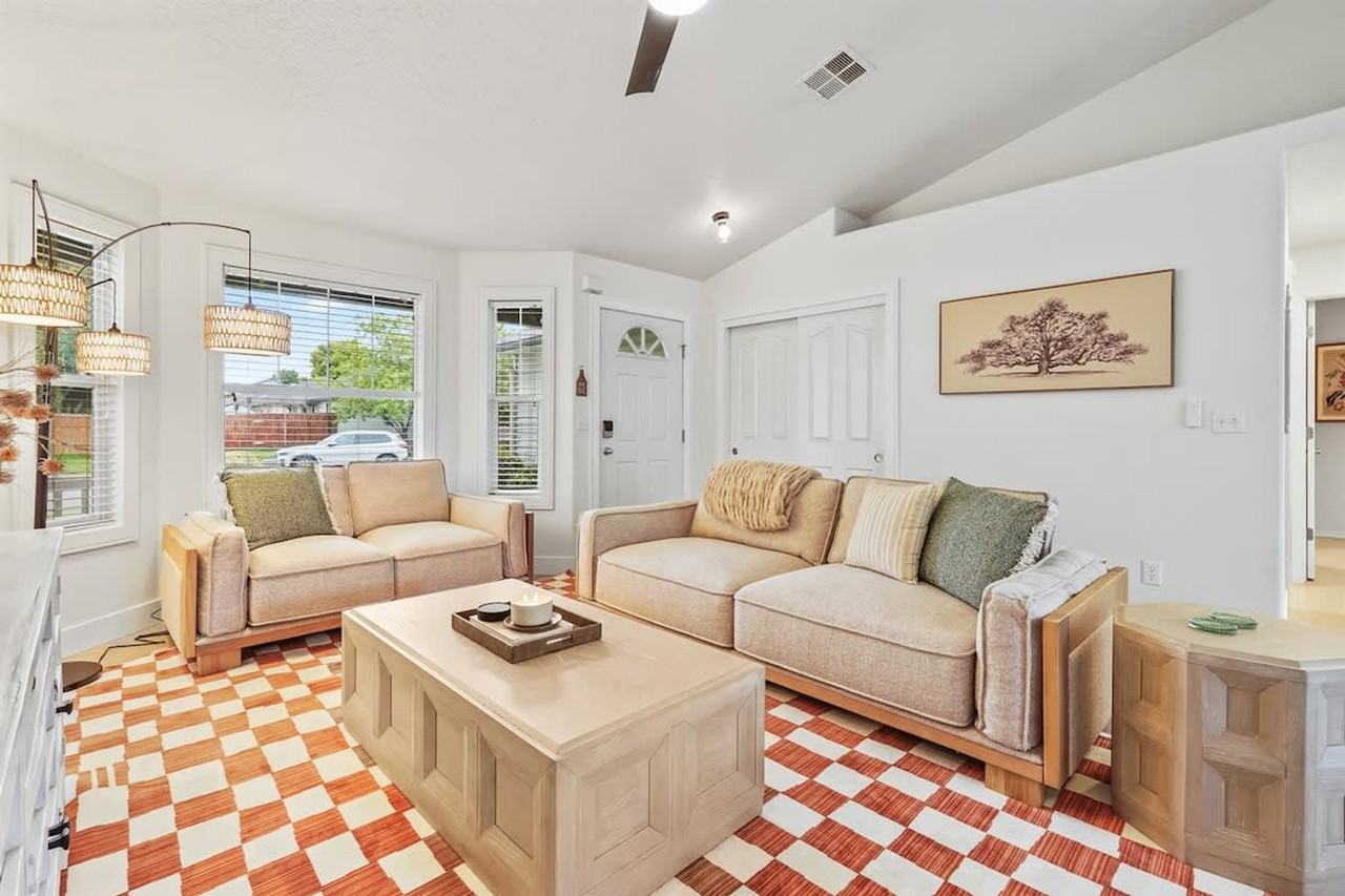 13326 W Fringetree St #1638227P - Photo 6 of 39
