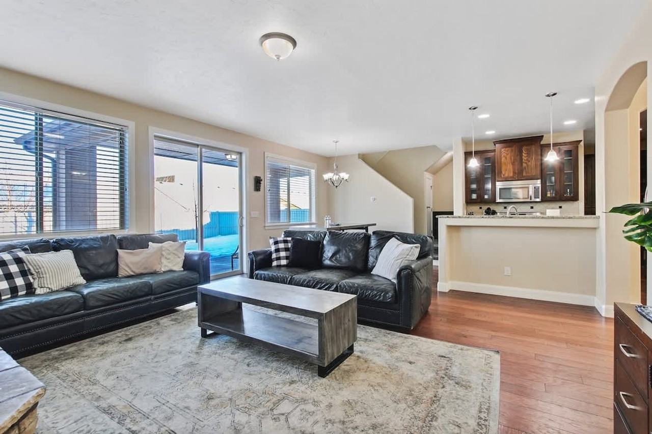 4631 N Adale Ave #1638222P - Photo 6 of 50