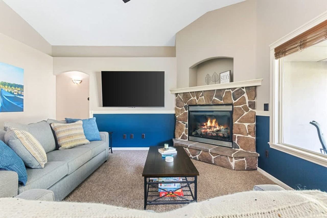 2480 W San Remo Ct #1638235P - Photo 3 of 50