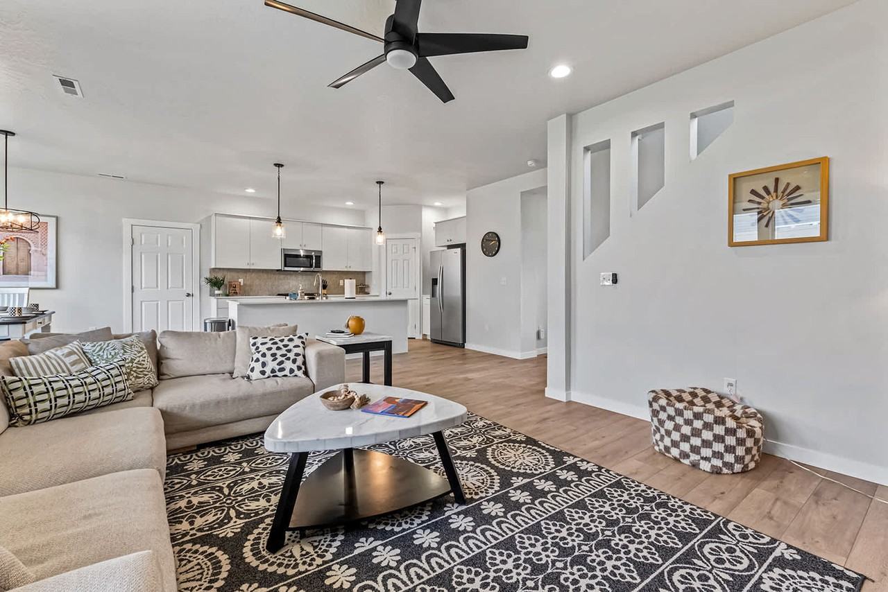 1424 W Bass River Dr #1638221P - Photo 4 of 41