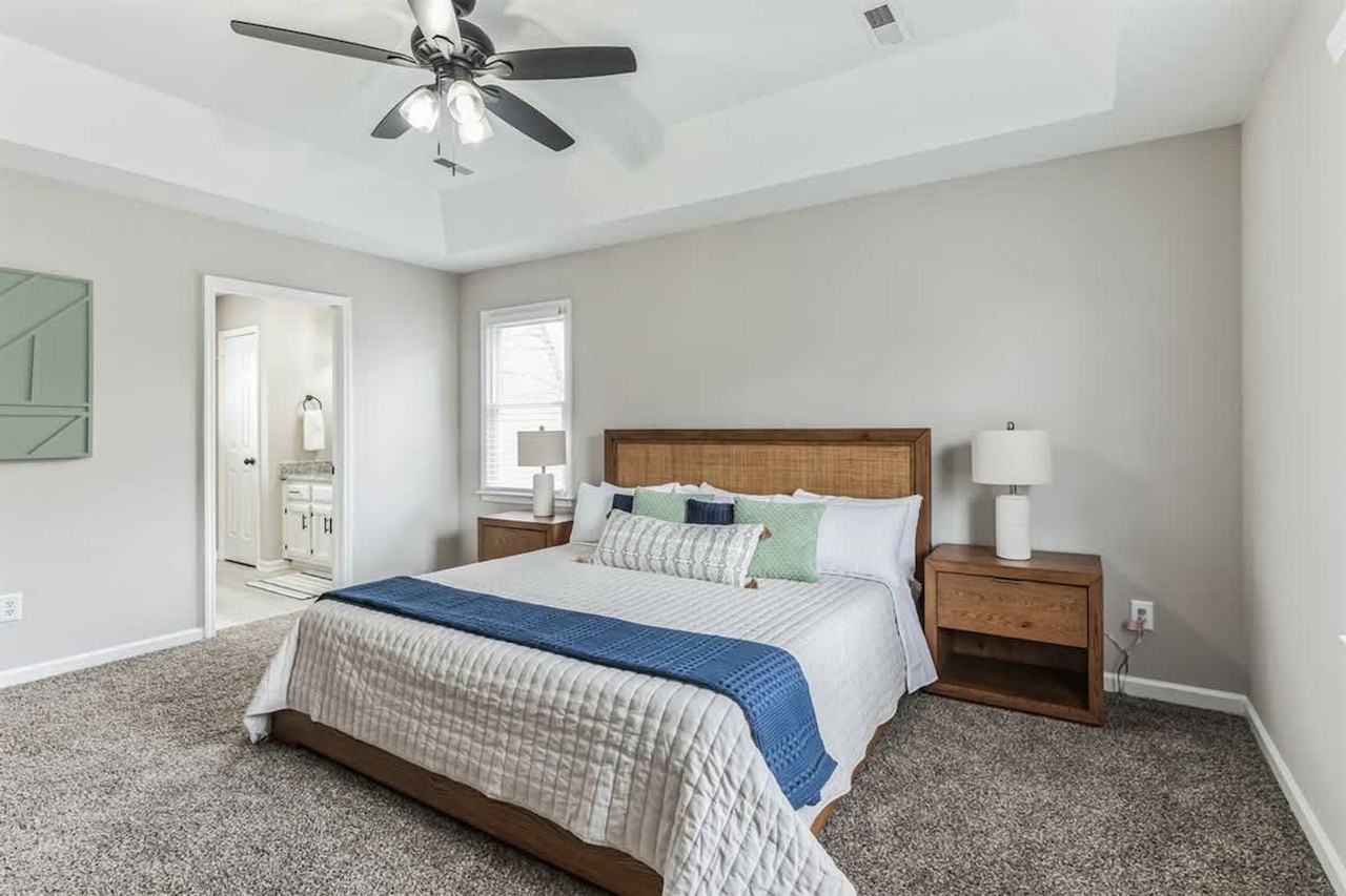 12879 Copperfield Ln #1638213P - Photo 6 of 46