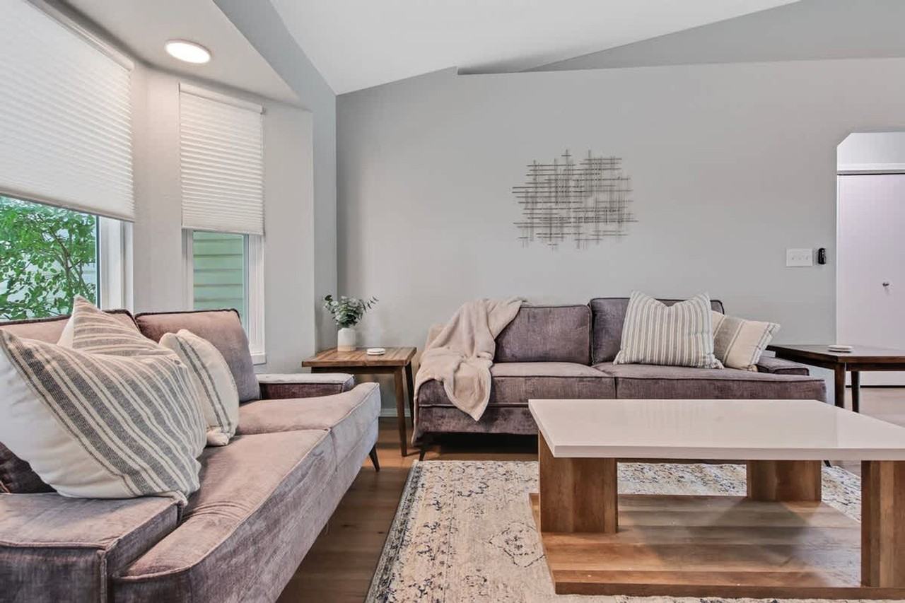 925 N Stonehenge Way #1638237P - Photo 7 of 50