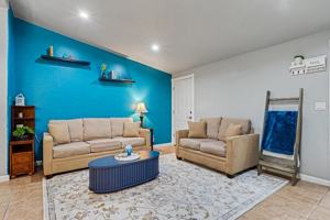 featured image of 782 W Gina Dr