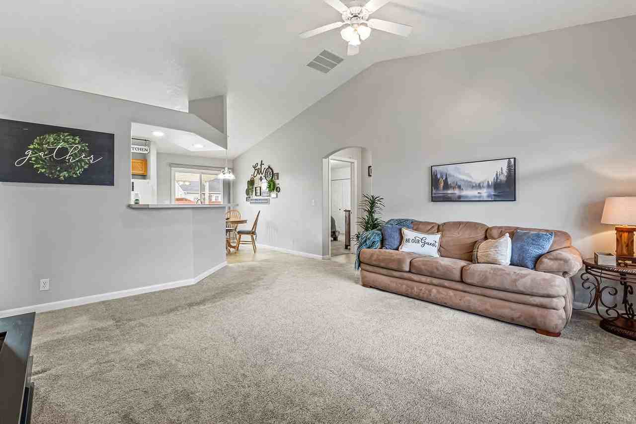 727 W Clark Ave #1638242P - Photo 2 of 39