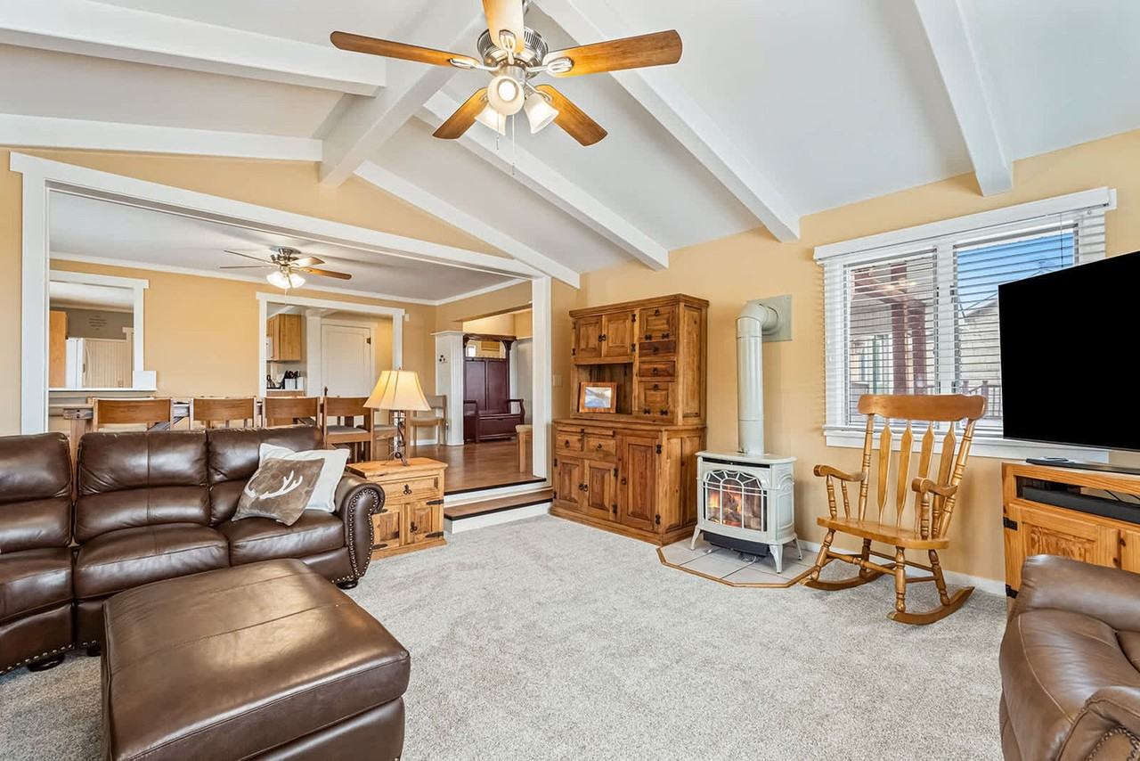 6485 W 1250 S #1638251P - Photo 2 of 50