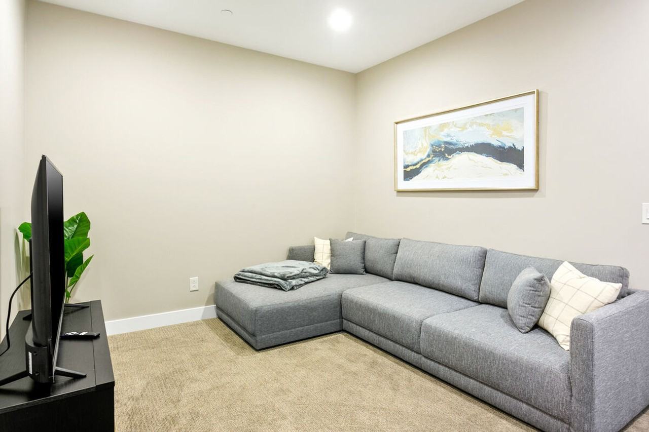 7341 E Vista Bonita Dr #1636483P - Photo 4 of 50