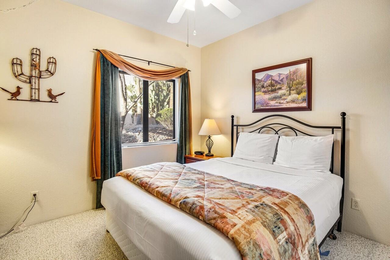 5750 N Camino Esplendora #1636612P - Photo 7 of 50