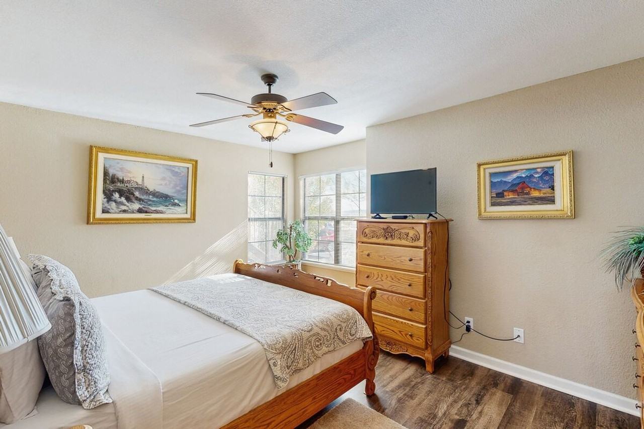 6651 N Campbell Ave #1636343P - Photo 4 of 22