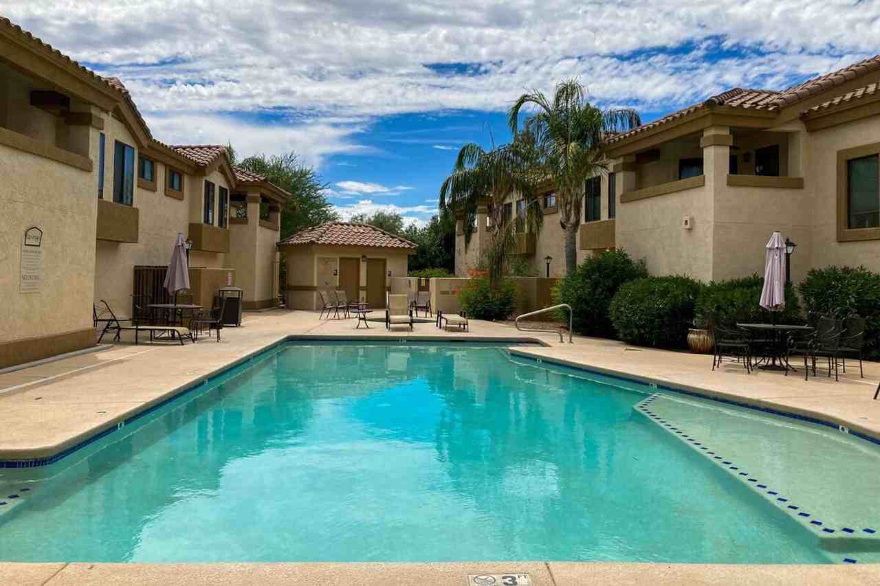 2550 E River Rd #1636344P - Photo 7 of 37
