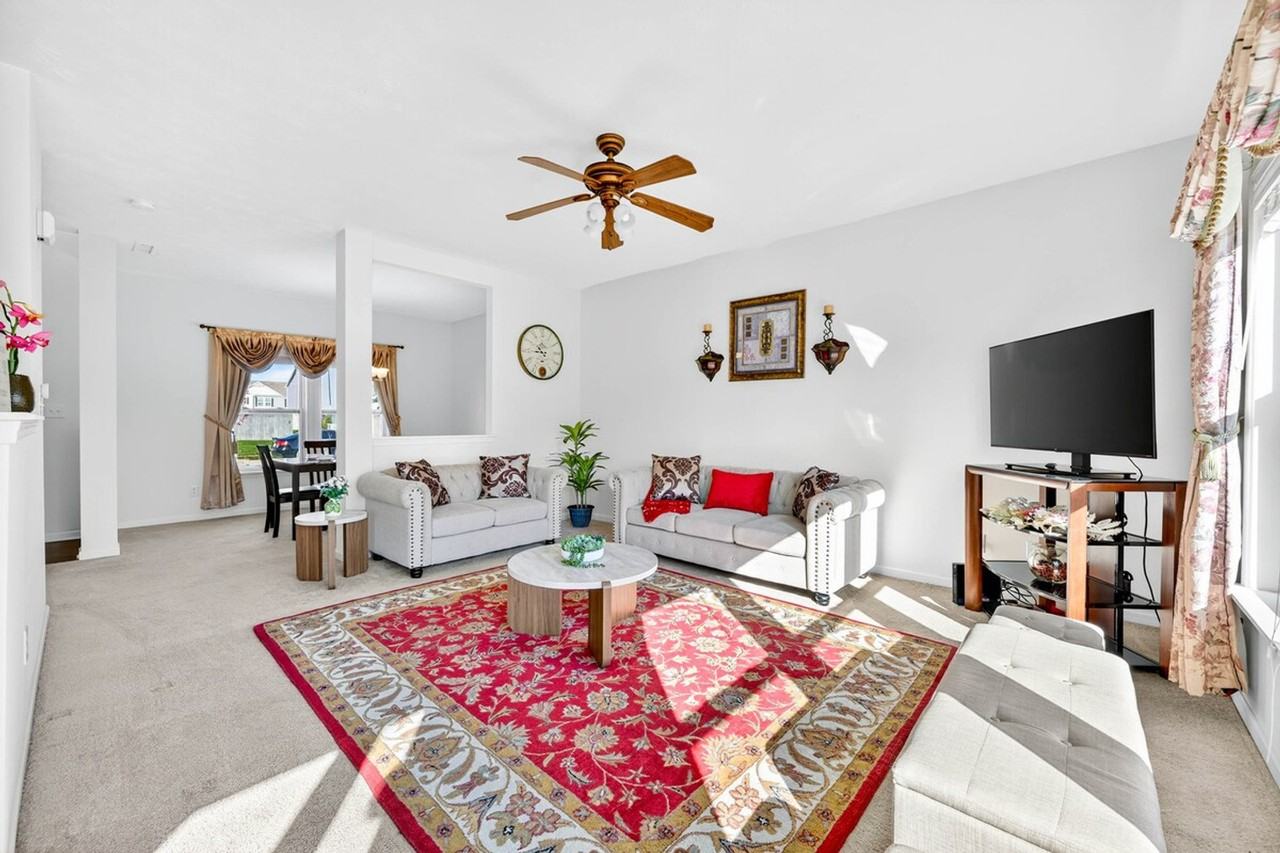 4663 Bayview Dr #1634355P - Photo 3 of 50
