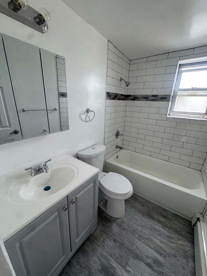 181 River Rd - Photo 6 of 15