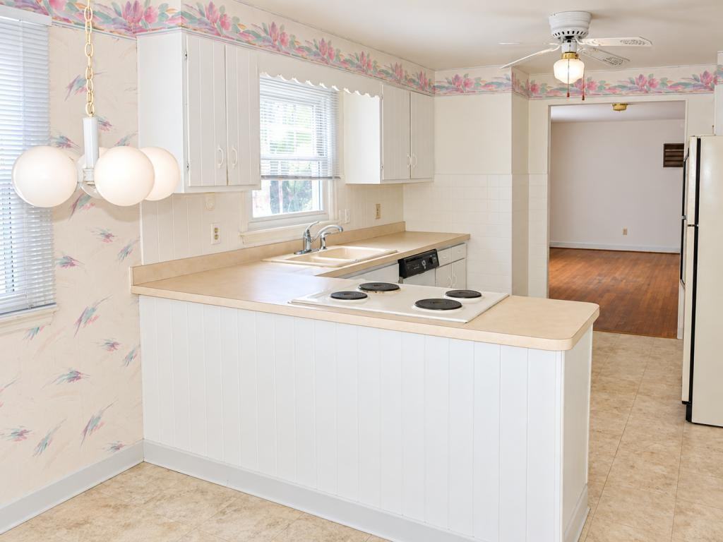 18 Ava Ln - Photo 5 of 22