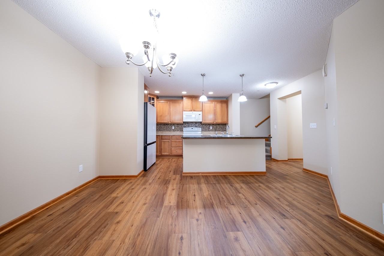15212 60th Ave N #1 - Photo 4 of 24