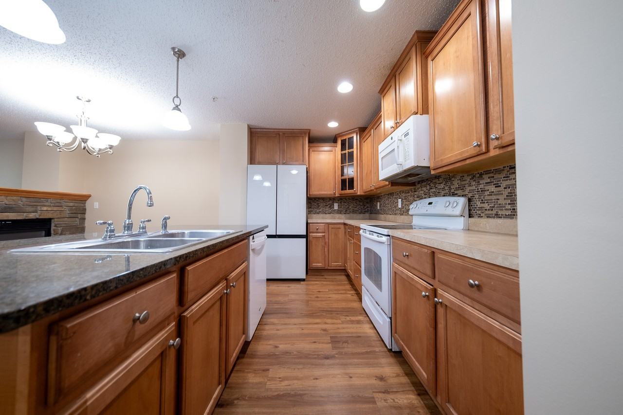 15212 60th Ave N #1 - Photo 6 of 24