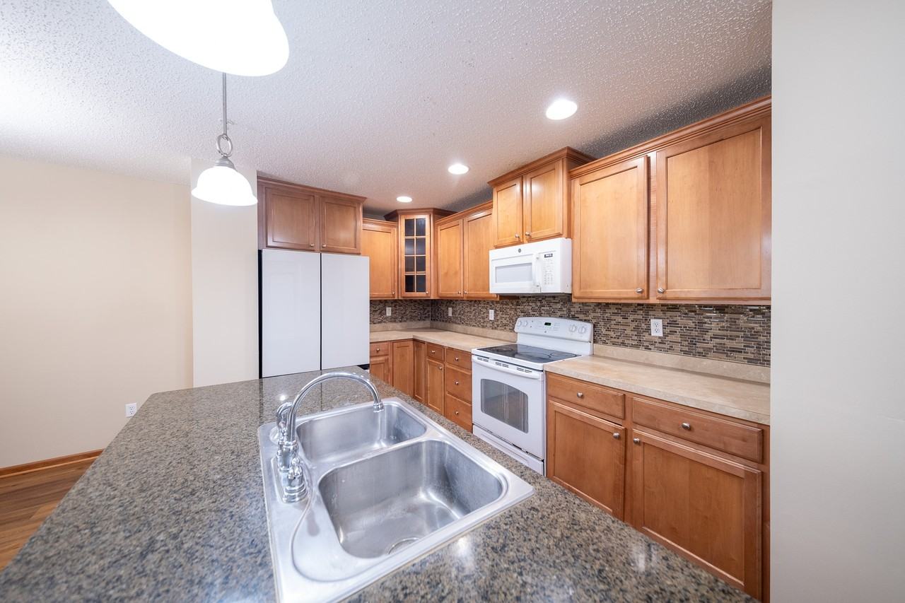 15212 60th Ave N #1 - Photo 7 of 24