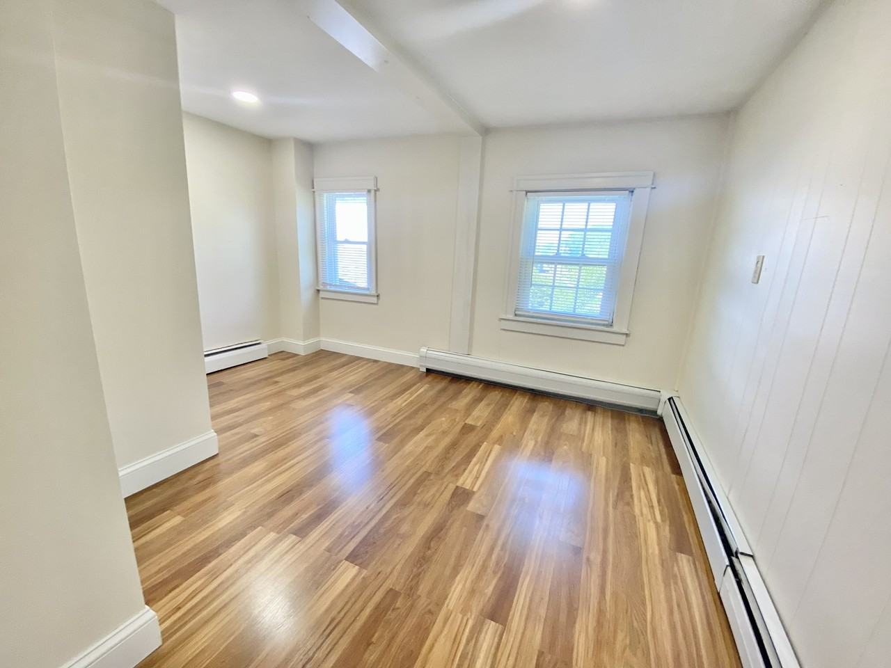 37 Middle St #2 - Photo 6 of 15