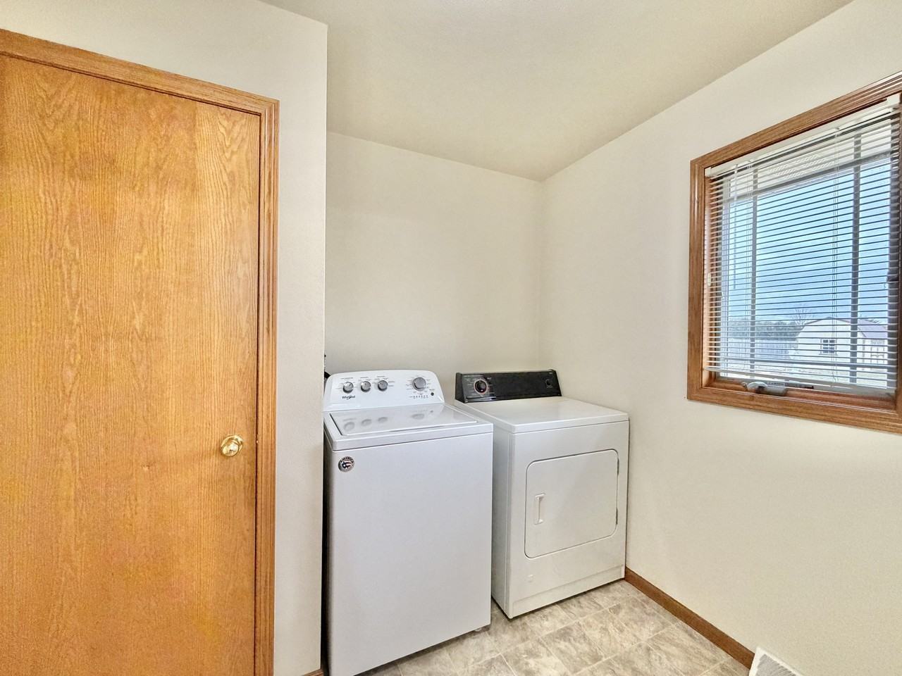 2402 Stonefield Ln #1 - Photo 4 of 21
