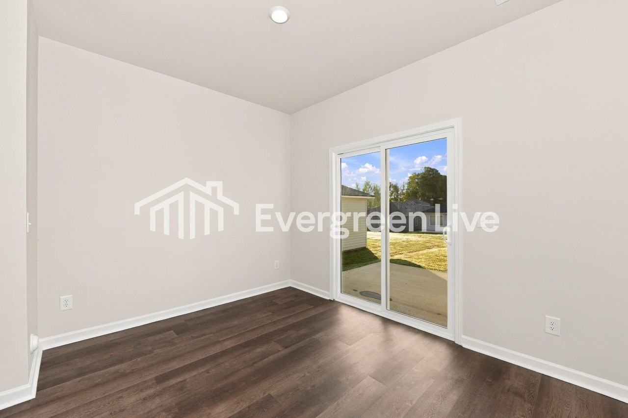 28 Tyler Cir - Photo 5 of 15