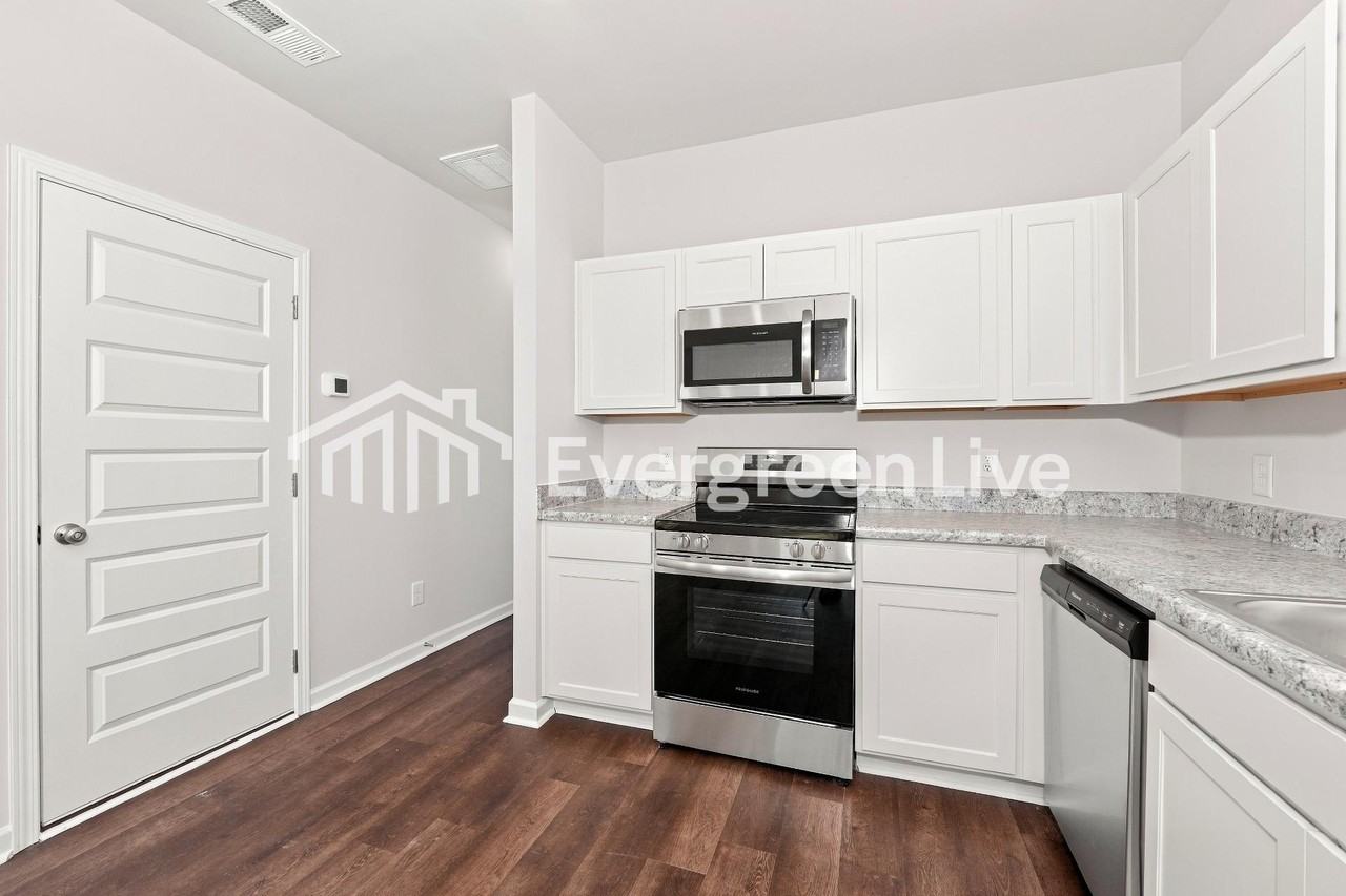 28 Tyler Cir - Photo 7 of 15