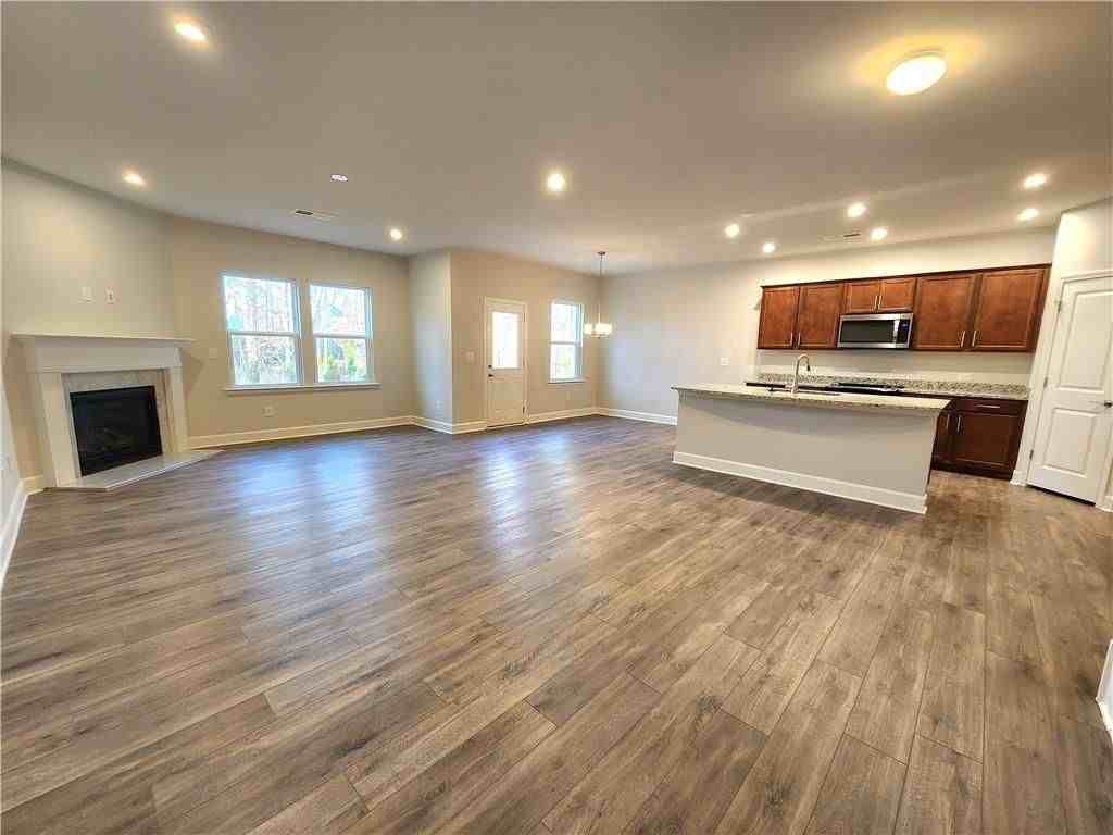 1326 Maston Rd - Photo 3 of 25