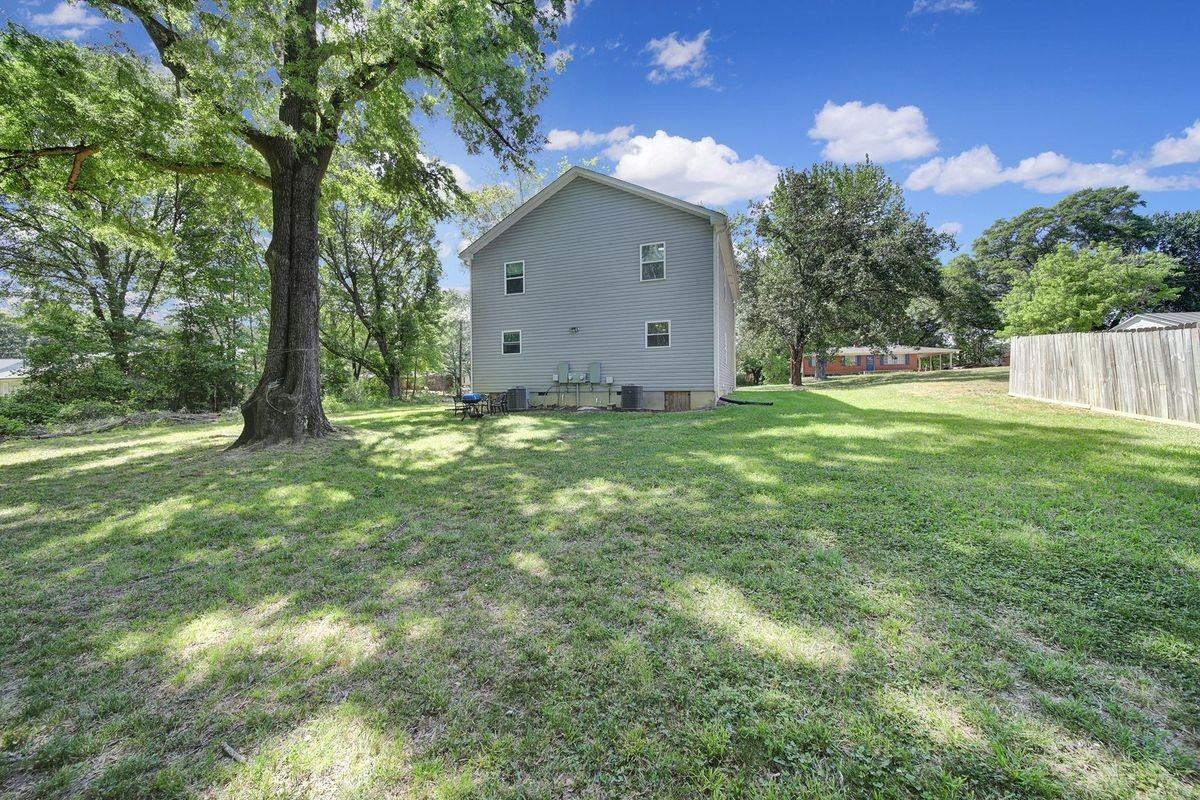 108 Carpenter St ##110 - Photo 3 of 3