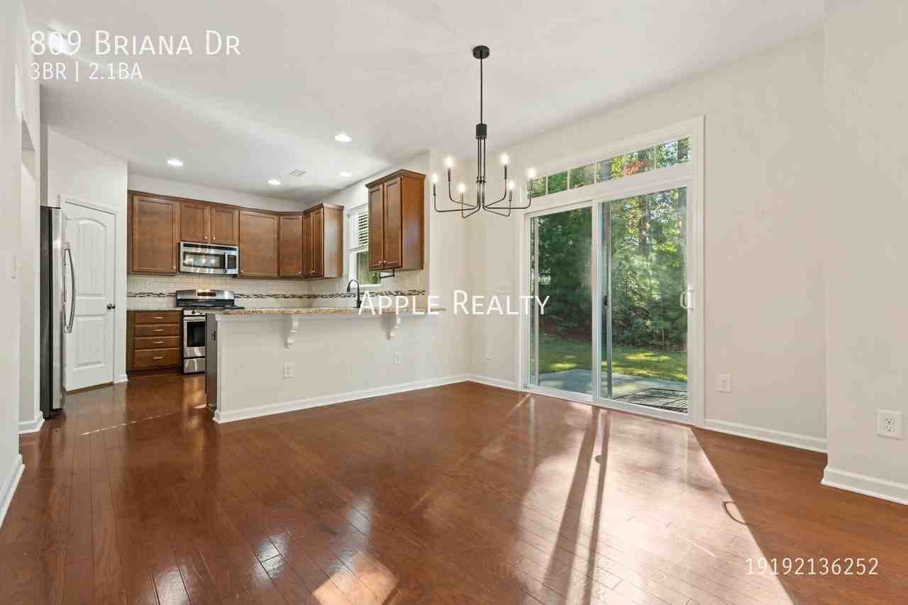 809 Briana Dr - Photo 5 of 21