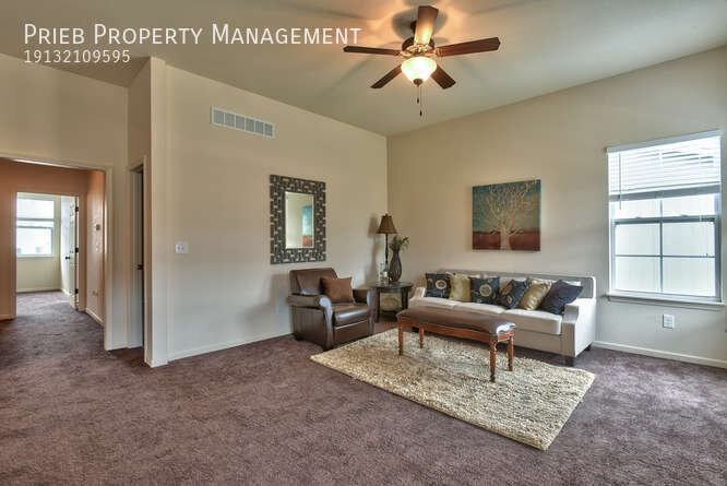 259 N Ferrel St - Photo 4 of 28