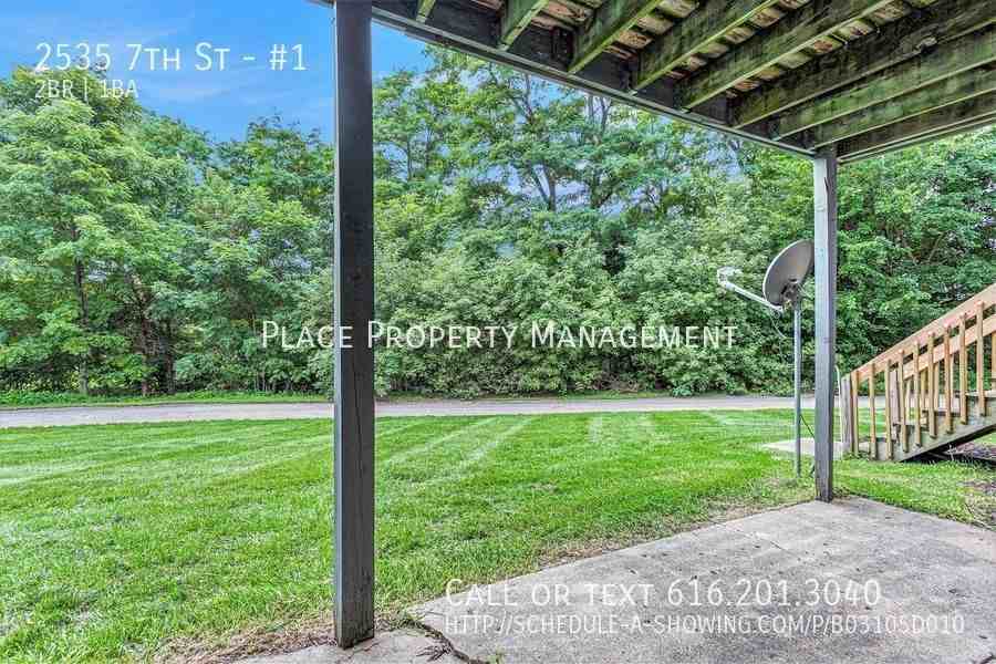 2535 7th St #1 - Photo 3 of 22