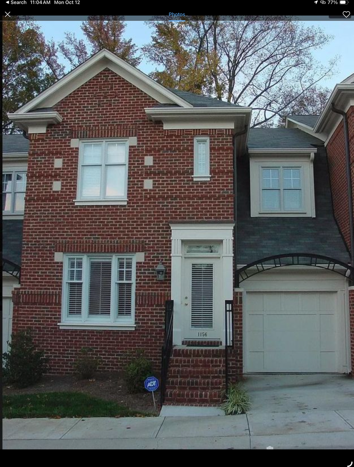 1156 Hampton Gardens Ln #10C