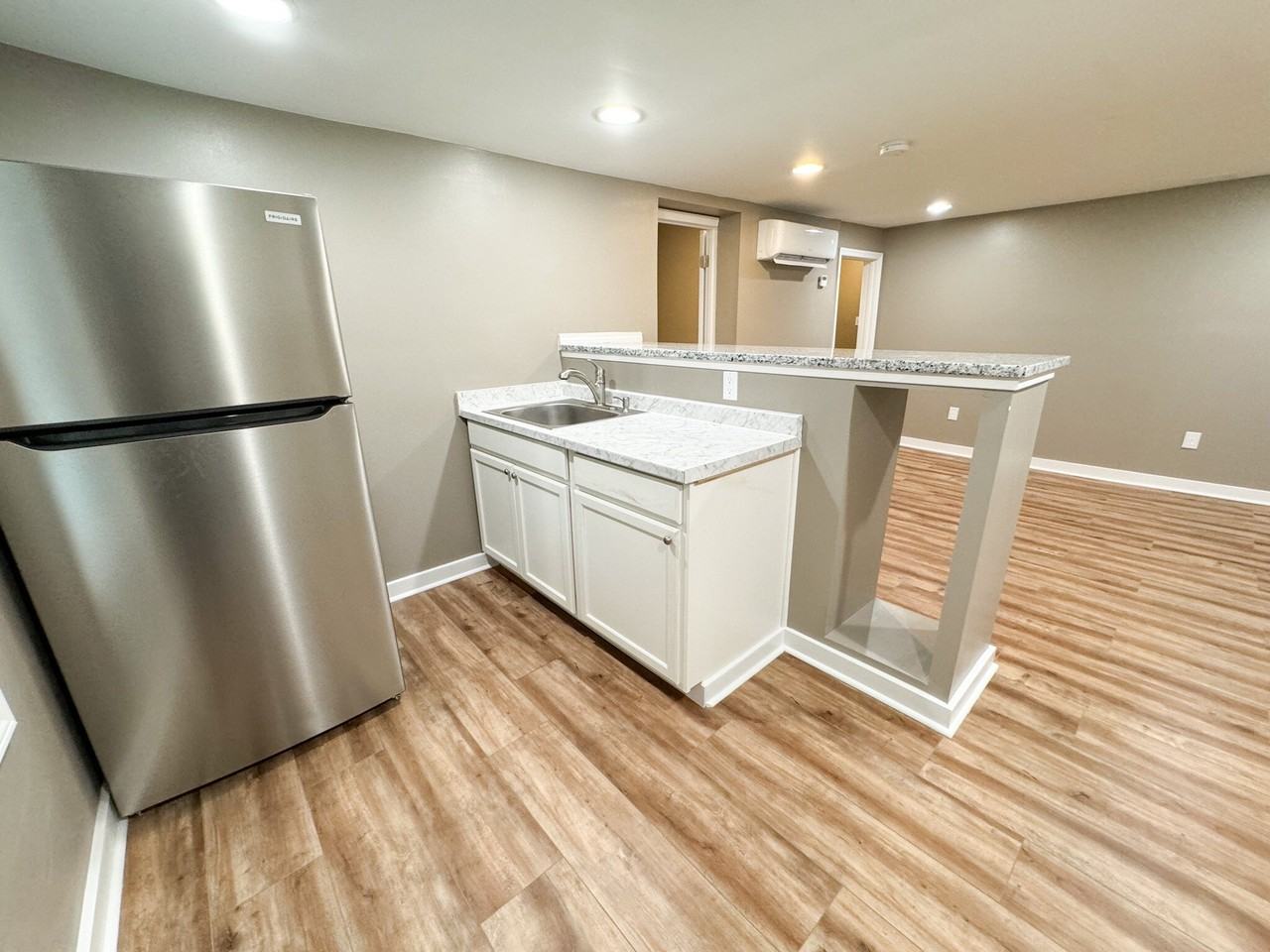 3310 Ottawa Ave #A - Photo 3 of 14