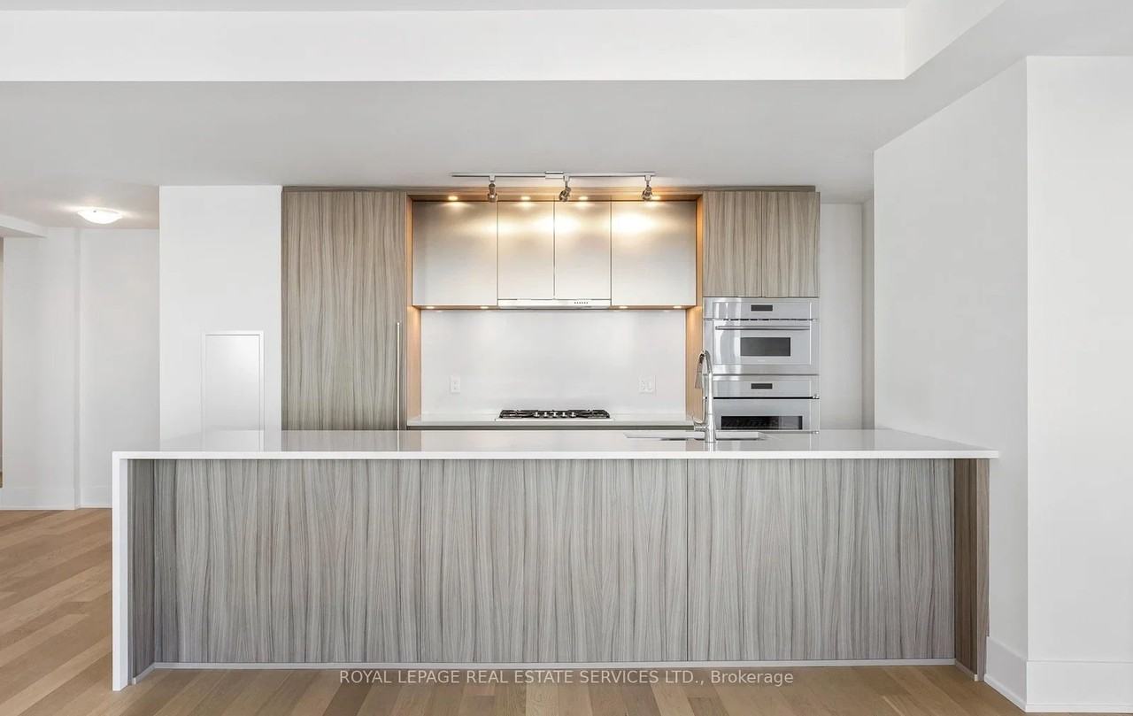 28 Freeland Street - Photo 5 of 38