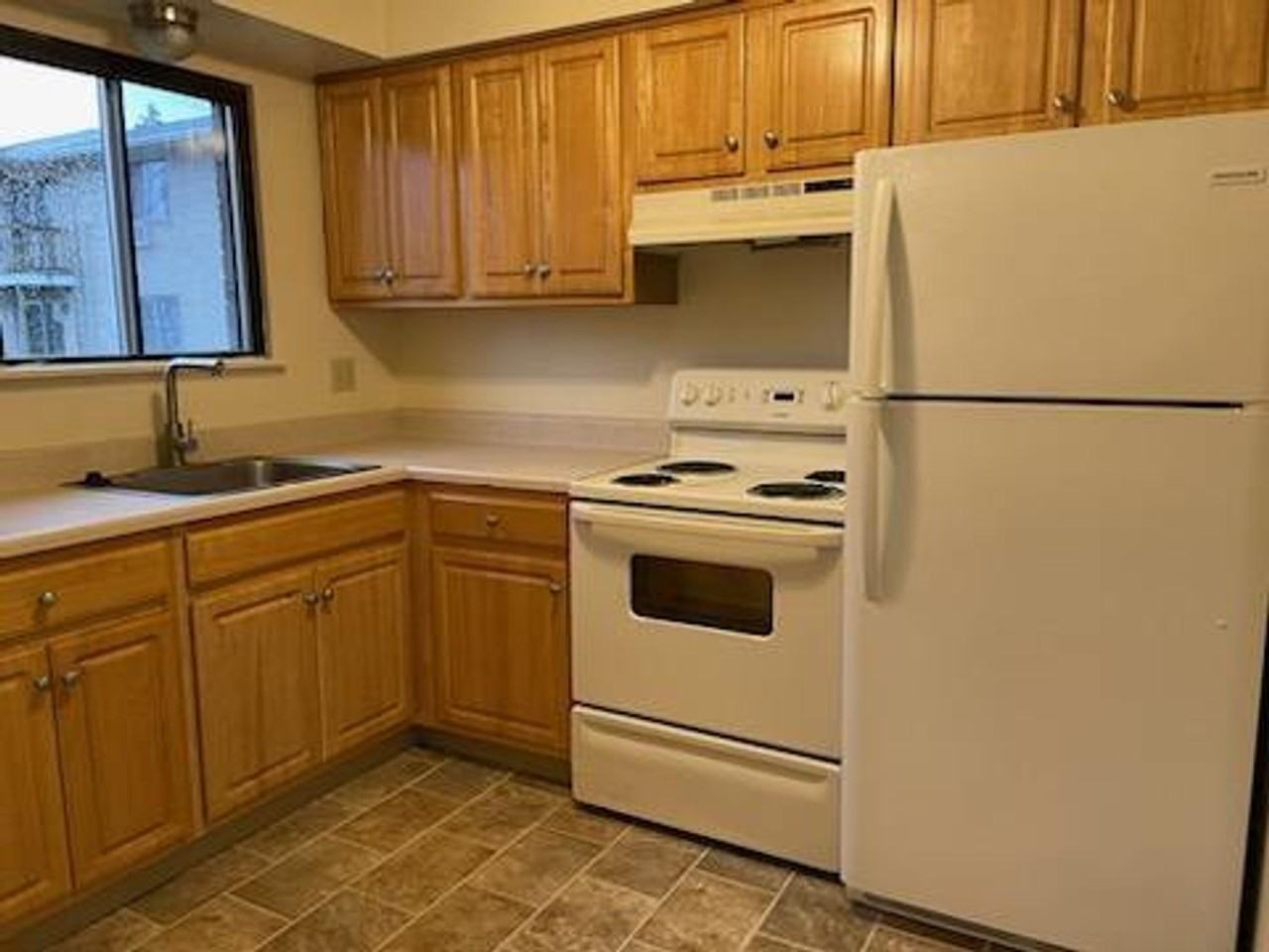 North Spruce Apartments - Photo 6 of 8