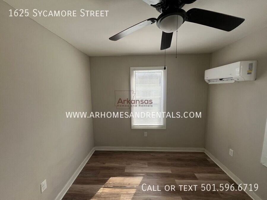 1625 Sycamore St - Photo 6 of 10