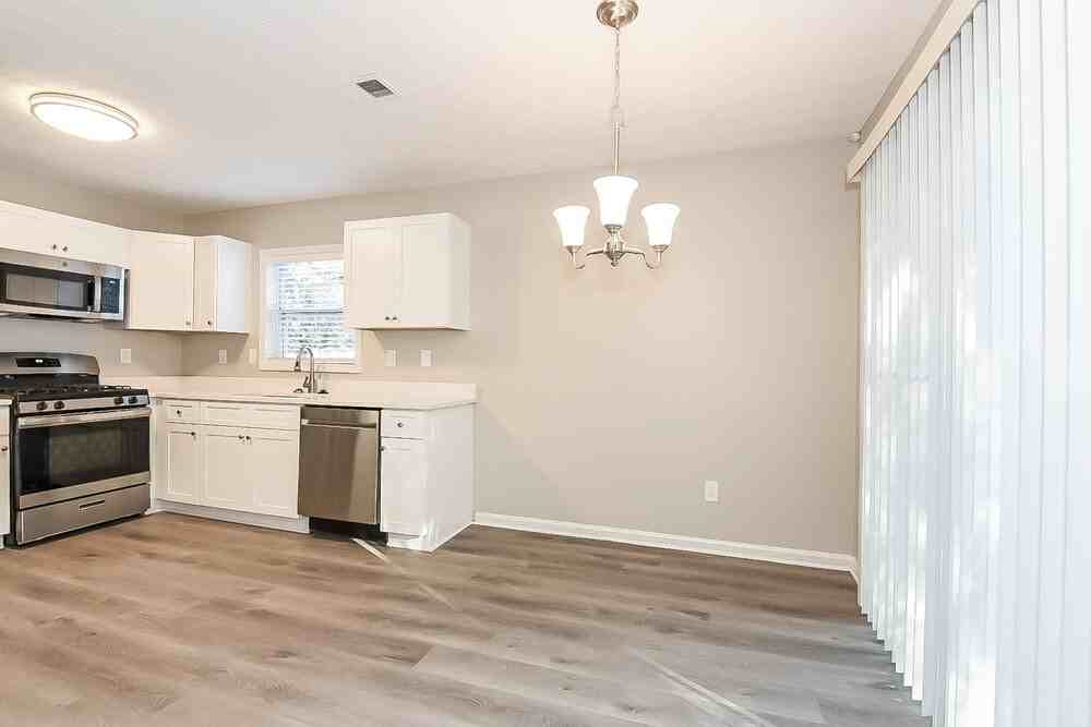 2753 Northgate Way Nw - Photo 6 of 16