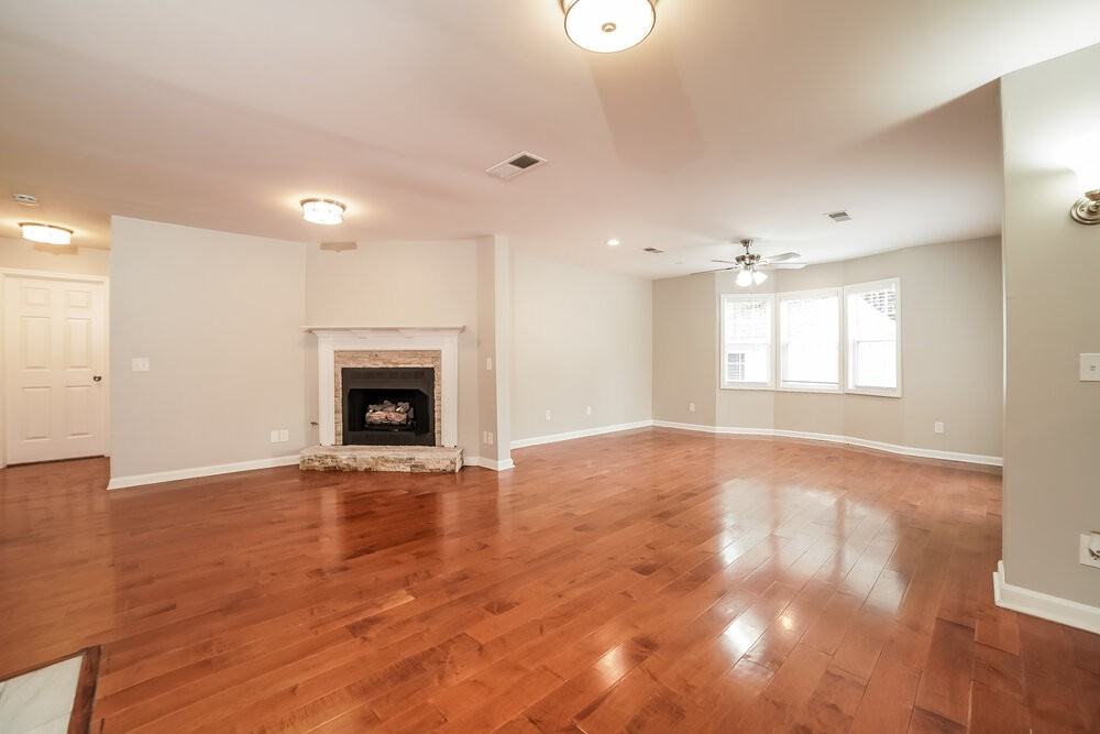 4394 Winding Hollow Way - Photo 6 of 17