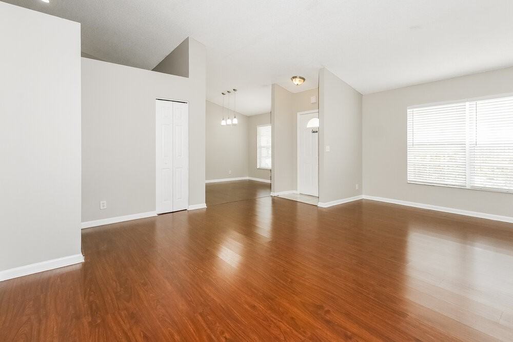 7425 Ansley Dr - Photo 5 of 16