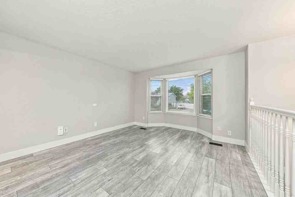 4901 W Banquet Ave - Photo 5 of 17