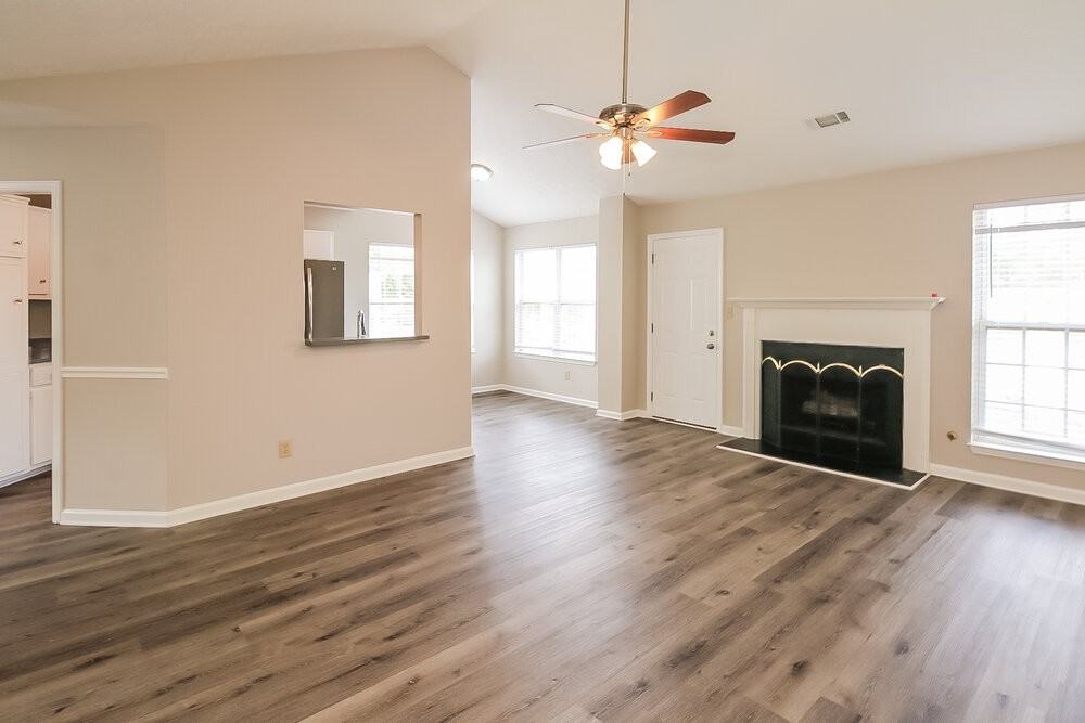 3388 Medina Dr - Photo 5 of 17