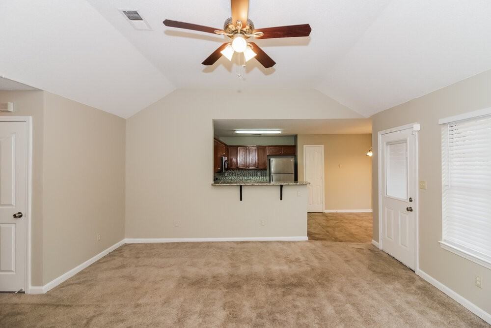 3860 Conrail Cir - Photo 6 of 25