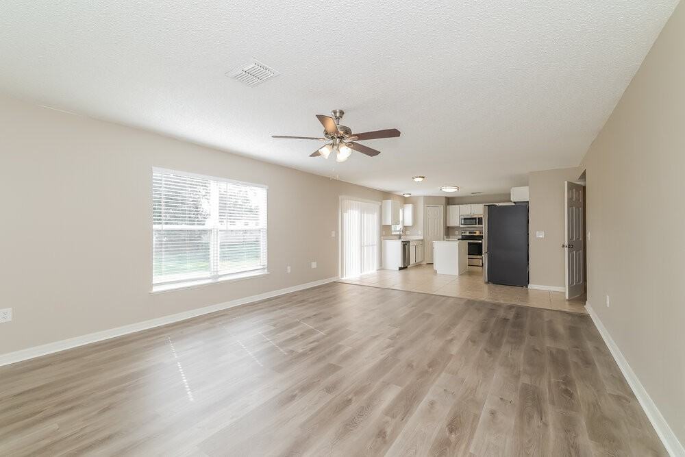 2374 Great Harbor Dr - Photo 5 of 17