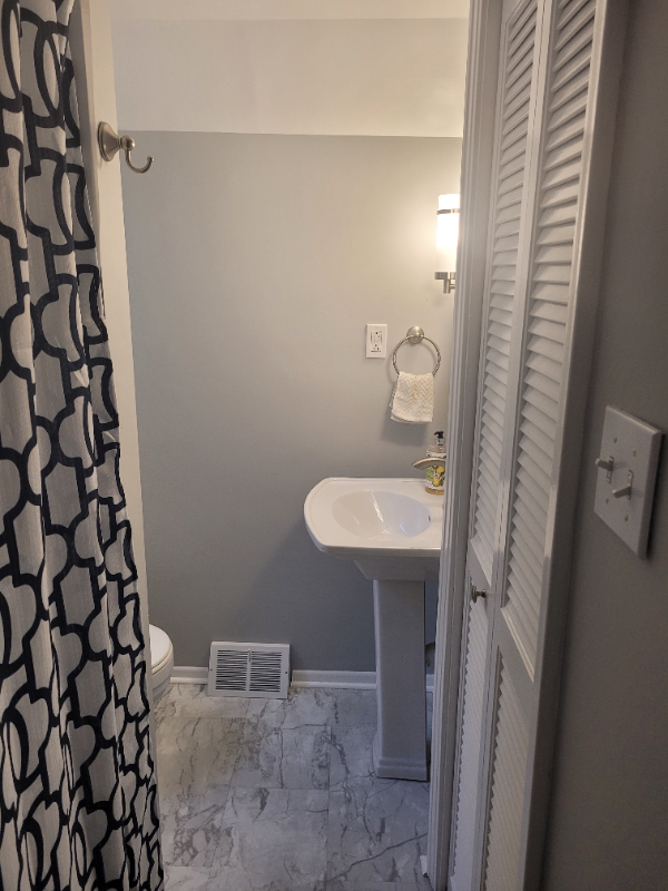 49 Sterling St - Photo 7 of 16