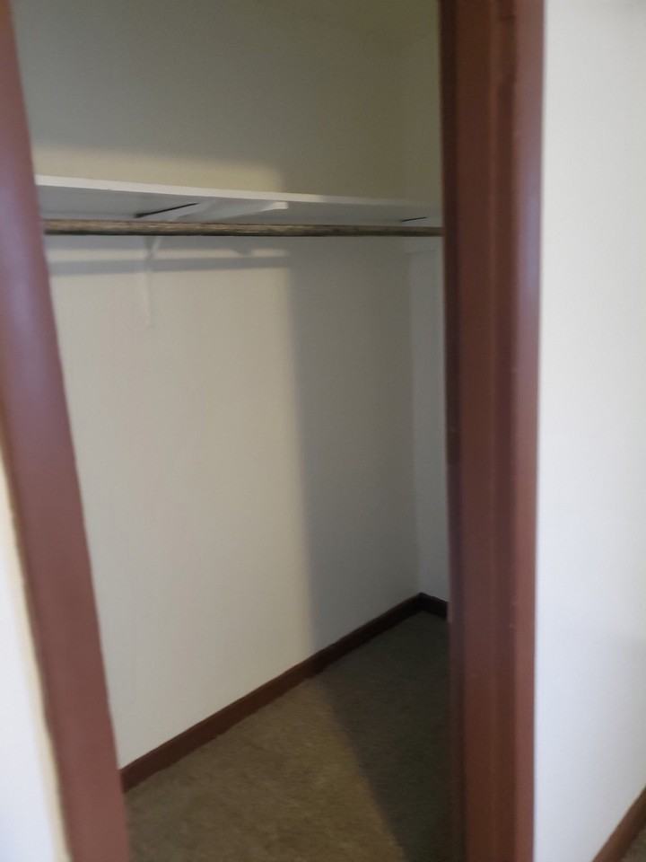 635 W Park St #639 - Photo 5 of 9