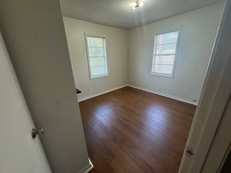 285 9Th St - Photo 7 of 15