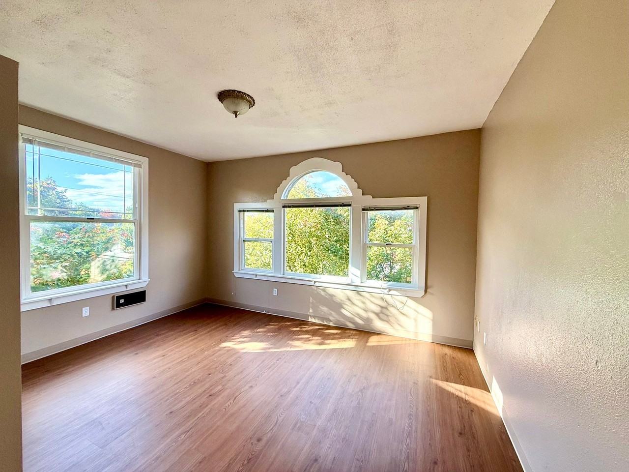 816 S 8th St #301 - Photo 2 of 27